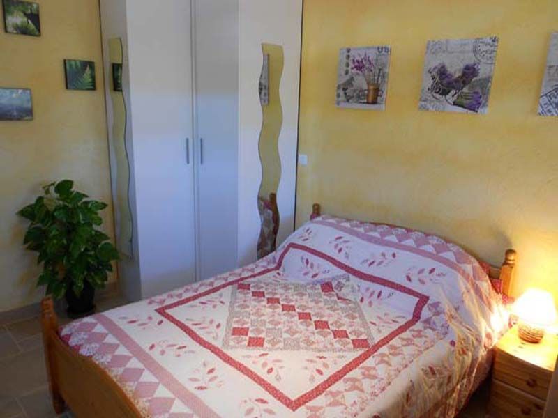 photo 10 Location entre particuliers Banon gite Provence-Alpes-Cte d'Azur Alpes de Haute-Provence chambre 1