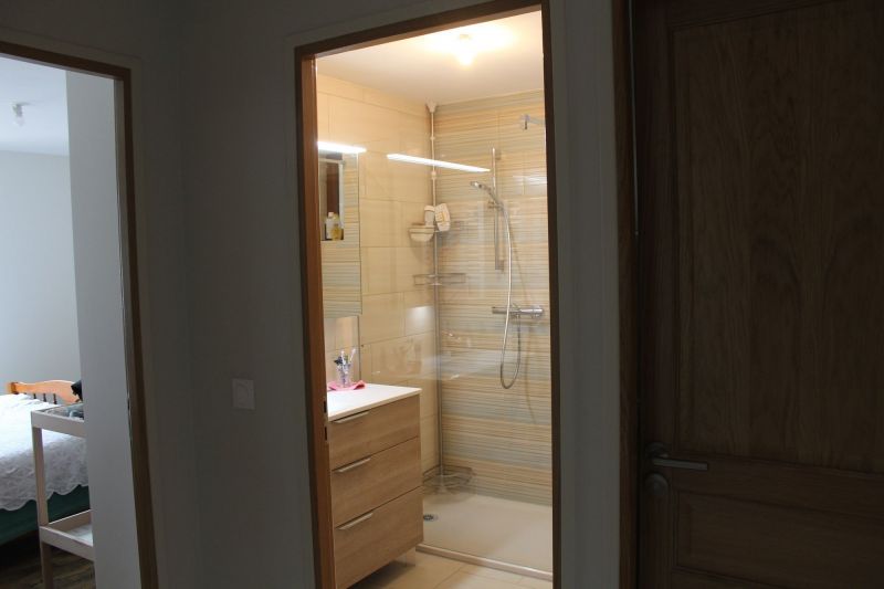 photo 5 Location entre particuliers Termignon la Vanoise appartement Rhne-Alpes Savoie salle de bain