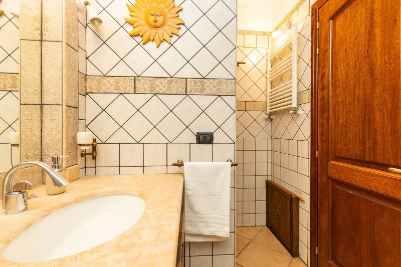 photo 6 Location entre particuliers Baunei appartement Sardaigne Ogliastra (province de) salle de bain 1