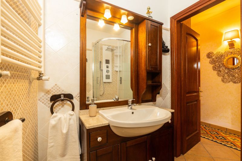 photo 13 Location entre particuliers Baunei appartement Sardaigne Ogliastra (province de) salle de bain 2