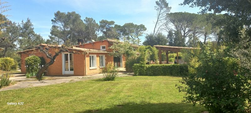 photo 1 Location entre particuliers Gonfaron maison Provence-Alpes-Cte d'Azur Var Jardin