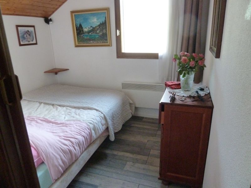 photo 7 Location entre particuliers Bernex appartement Rhne-Alpes Haute-Savoie chambre