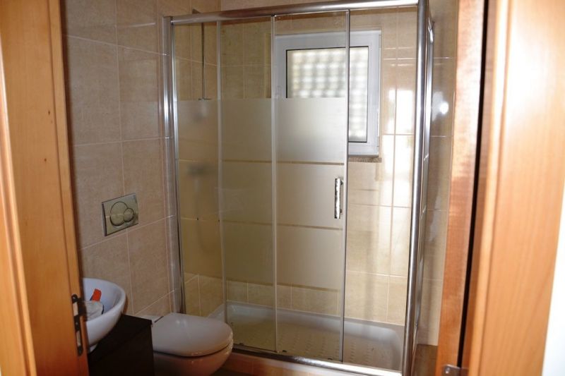 photo 12 Location entre particuliers Portimo villa Algarve  salle de bain 1