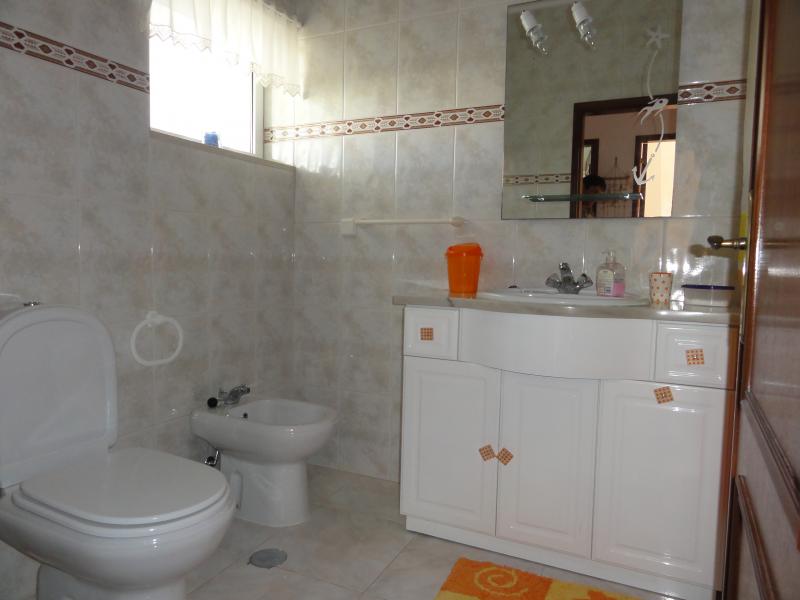 photo 2 Location entre particuliers Albufeira appartement Algarve  salle de bain
