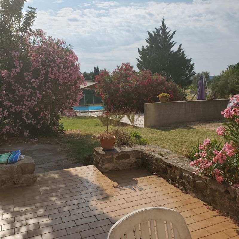 photo 2 Location entre particuliers Uzs maison Languedoc-Roussillon Gard Jardin