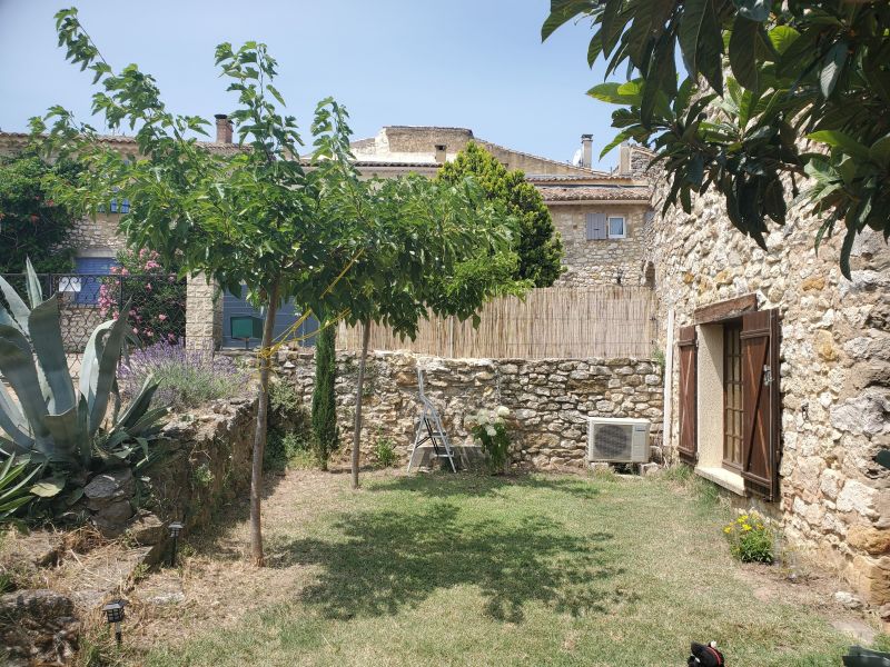 photo 6 Location entre particuliers Uzs maison Languedoc-Roussillon Gard Jardin