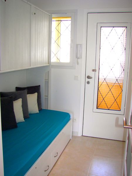 photo 6 Location entre particuliers Frjus appartement Provence-Alpes-Cte d'Azur Var Coin Cabine