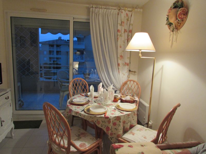 photo 1 Location entre particuliers Golfe Juan appartement Provence-Alpes-Cte d'Azur Alpes-Maritimes Sjour