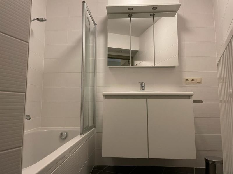 photo 16 Location entre particuliers La Panne appartement Flandre Occidentale  salle de bain