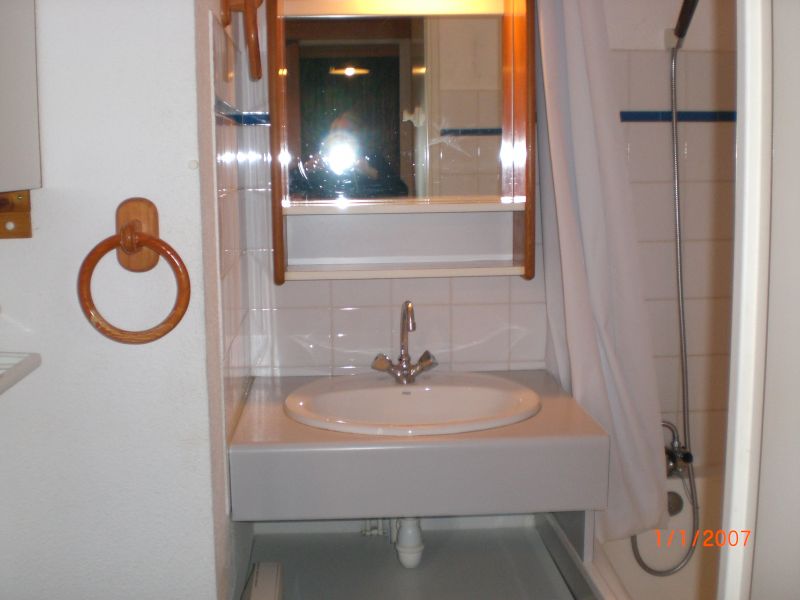 photo 14 Location entre particuliers La Plagne appartement Rhne-Alpes Savoie salle de bain