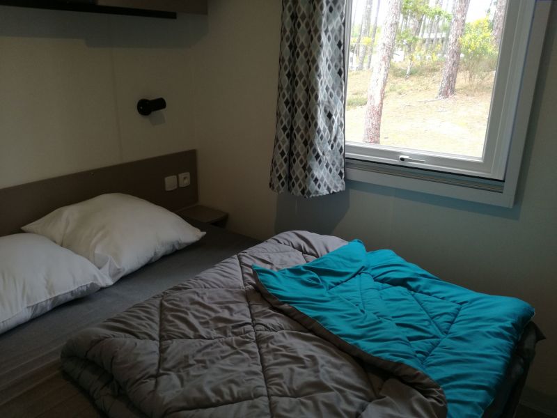 photo 6 Location entre particuliers Saint-Julien-en-Born mobilhome Aquitaine Landes chambre 1