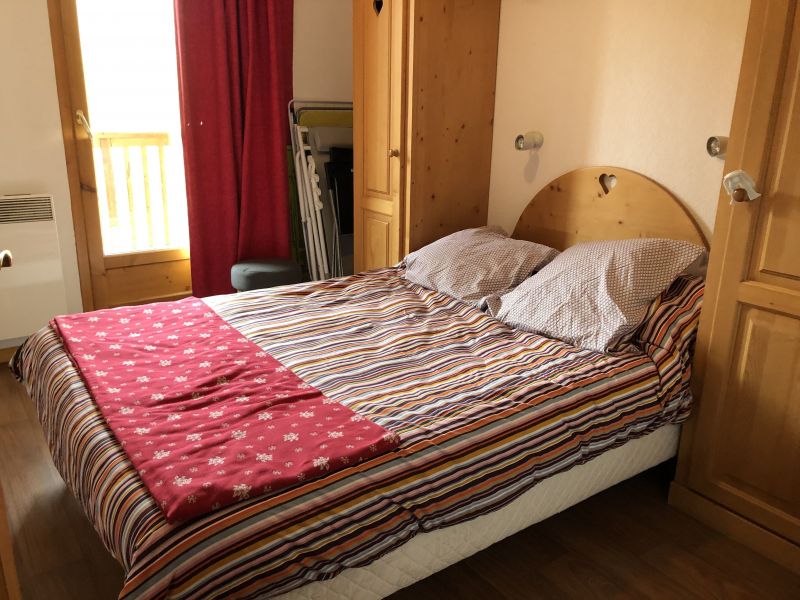 photo 12 Location entre particuliers Vars appartement Provence-Alpes-Cte d'Azur Hautes-Alpes chambre 1