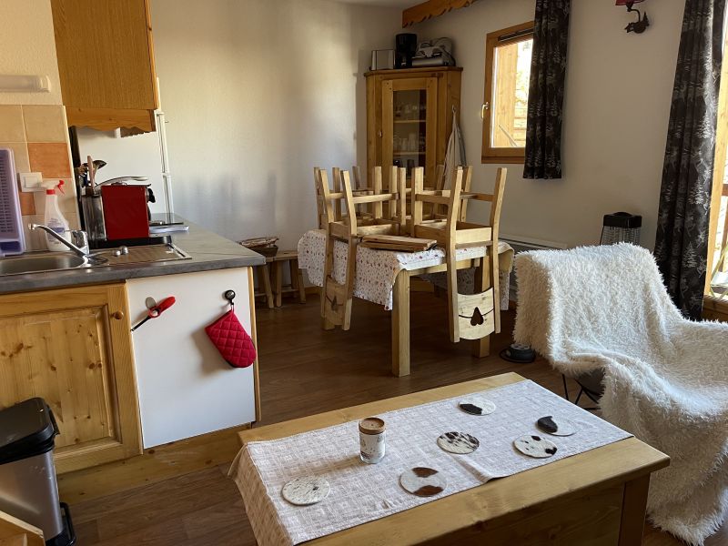 photo 3 Location entre particuliers Vars appartement Provence-Alpes-Cte d'Azur Hautes-Alpes Coin cuisine