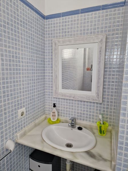 photo 15 Location entre particuliers Es Pujols studio Balares Formentera salle de bain