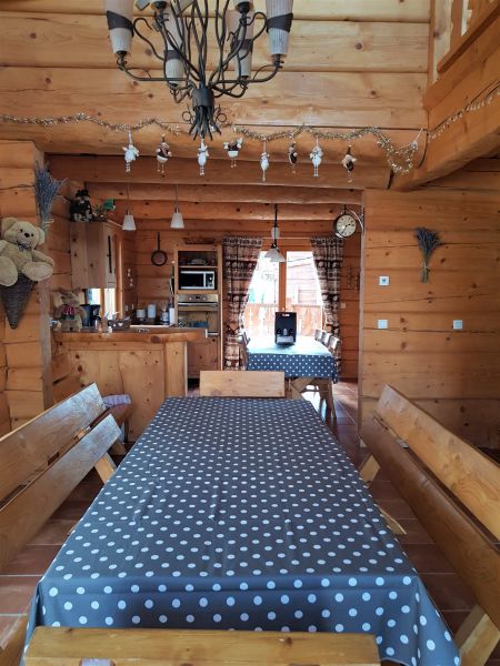 photo 2 Location entre particuliers La joue du Loup chalet Provence-Alpes-Cte d'Azur Hautes-Alpes Salle  manger