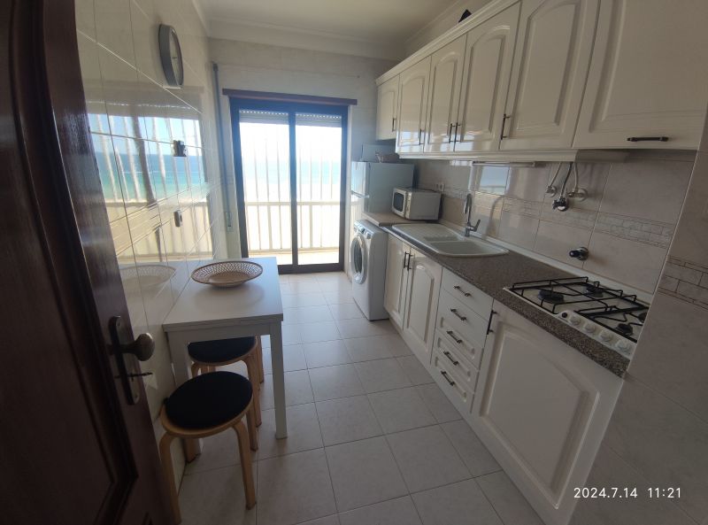 photo 11 Location entre particuliers Monte Gordo appartement Algarve  Cuisine indpendante