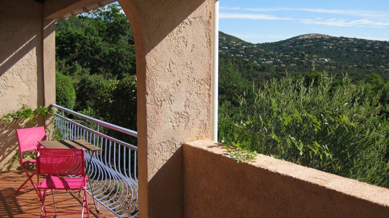 photo 14 Location entre particuliers Cavalaire-sur-Mer appartement Provence-Alpes-Cte d'Azur Var Terrasse