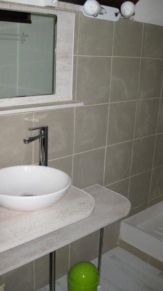 photo 11 Location entre particuliers Cavalaire-sur-Mer appartement Provence-Alpes-Cte d'Azur Var salle de bain 1