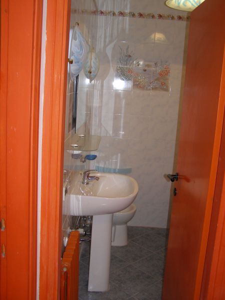 photo 8 Location entre particuliers San Vincenzo appartement Toscane Livourne (province de) salle de bain