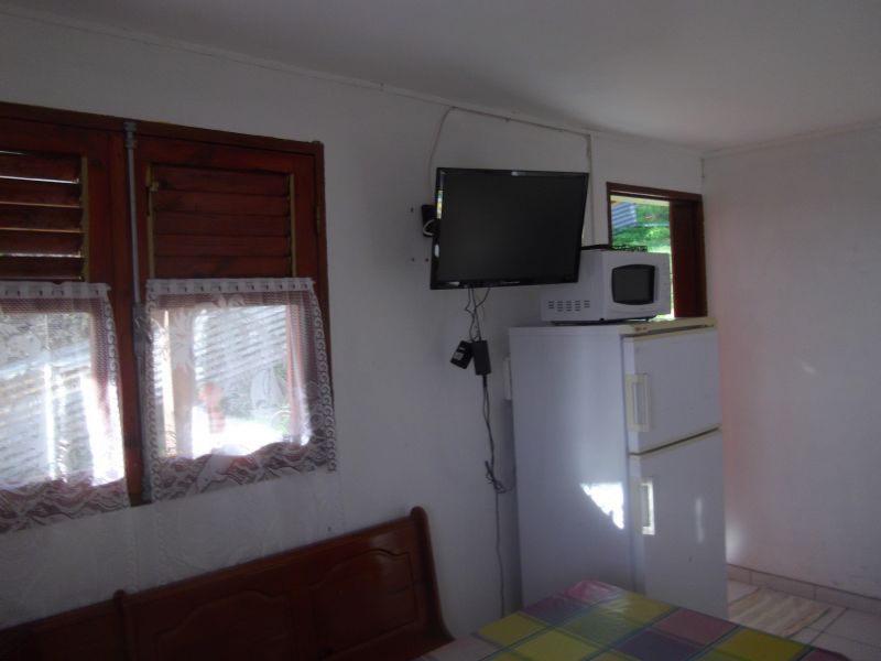 photo 7 Location entre particuliers Sainte Anne (Guadeloupe) appartement Grande Terre  Coin cuisine