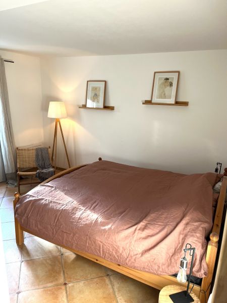 photo 22 Location entre particuliers Saint Maximin la Sainte Baume villa Provence-Alpes-Cte d'Azur Var chambre 1