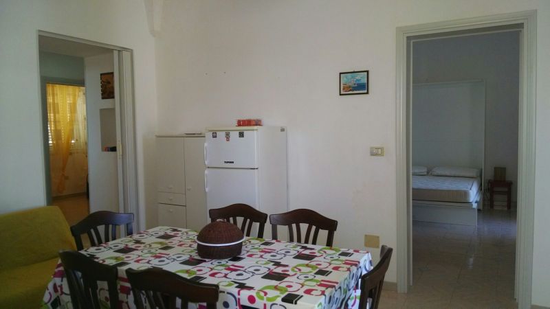 photo 8 Location entre particuliers Torre Vado appartement Pouilles Lecce (province de) Salle  manger