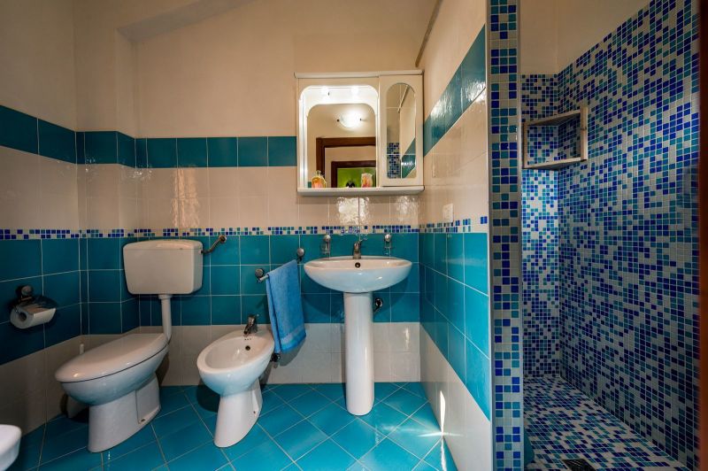 photo 23 Location entre particuliers Castellammare del Golfo villa Sicile  salle de bain 1