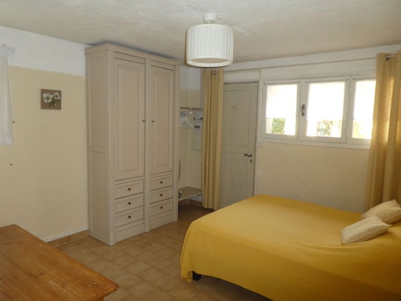 photo 7 Location entre particuliers La Seyne sur Mer gite Provence-Alpes-Cte d'Azur Var chambre 1