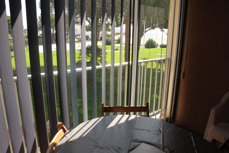 photo 14 Location entre particuliers La Londe-les-Maures appartement Provence-Alpes-Cte d'Azur Var Loggia