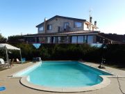 Locations vacances piscine: gite n 129093