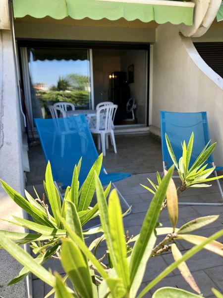 photo 2 Location entre particuliers La Grande Motte studio Languedoc-Roussillon Hrault Terrasse